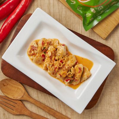 Chicken Breast with Thai Herb Spicy Salad