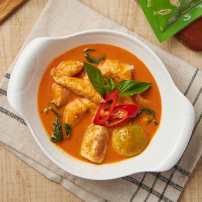 Tender Chicken Red Curry