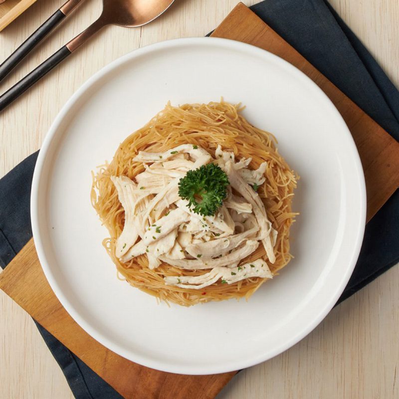หมี่คลุกไก่ฉีก
