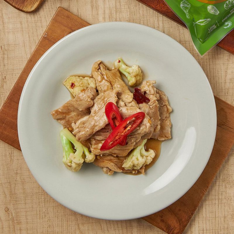 หมูนุ่มผัดดอกกะหล่ำ